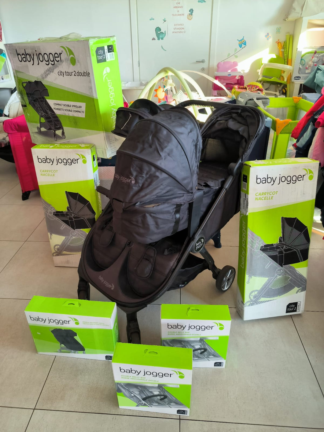 Passeggino Ultra Compatto Baby Jogger City Tour 2 Double con due Navicelle + Accessori