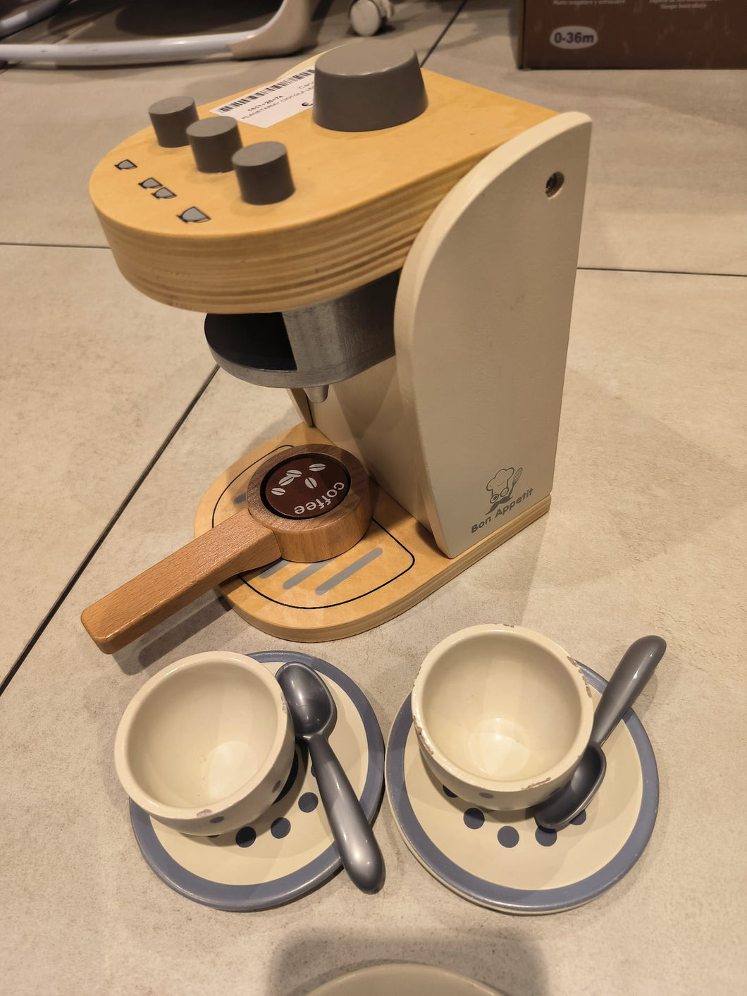 Macchina del Caffè con Tazzine