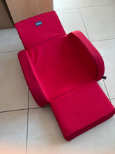 Carica l'immagine nel visualizzatore di Gallery, Poltroncina Chicco Twist Red Trasformabile
