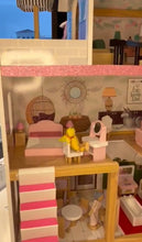 Carica l'immagine nel visualizzatore di Gallery, Casa Bambole
